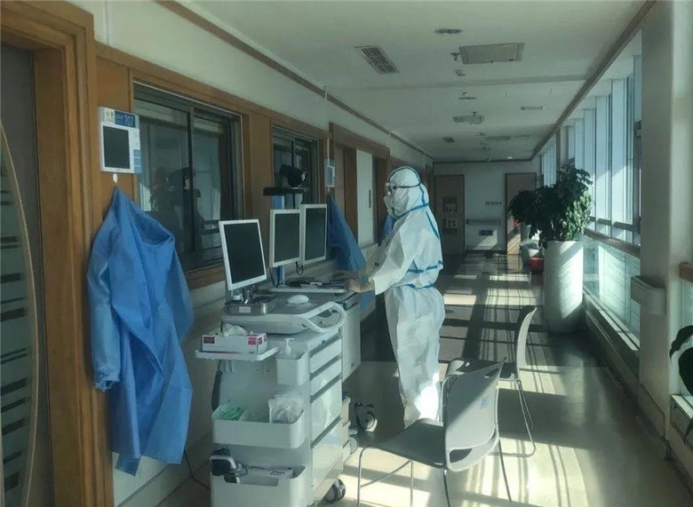 【大众网·海报新闻】 战“疫”有我：雷竞技的赛事积分优秀毕业生奋战疫情一线