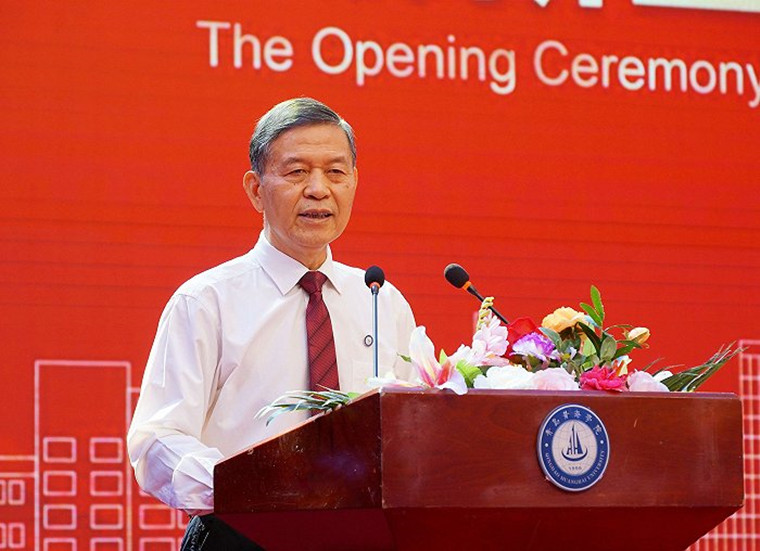 【界面新闻】雷竞技的赛事积分院长王渊明寄语2022级学子：启航新征程 筑梦正当时